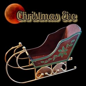Vtg Sleigh Wooden & Brass Burgundy Green Holly Candy Planter